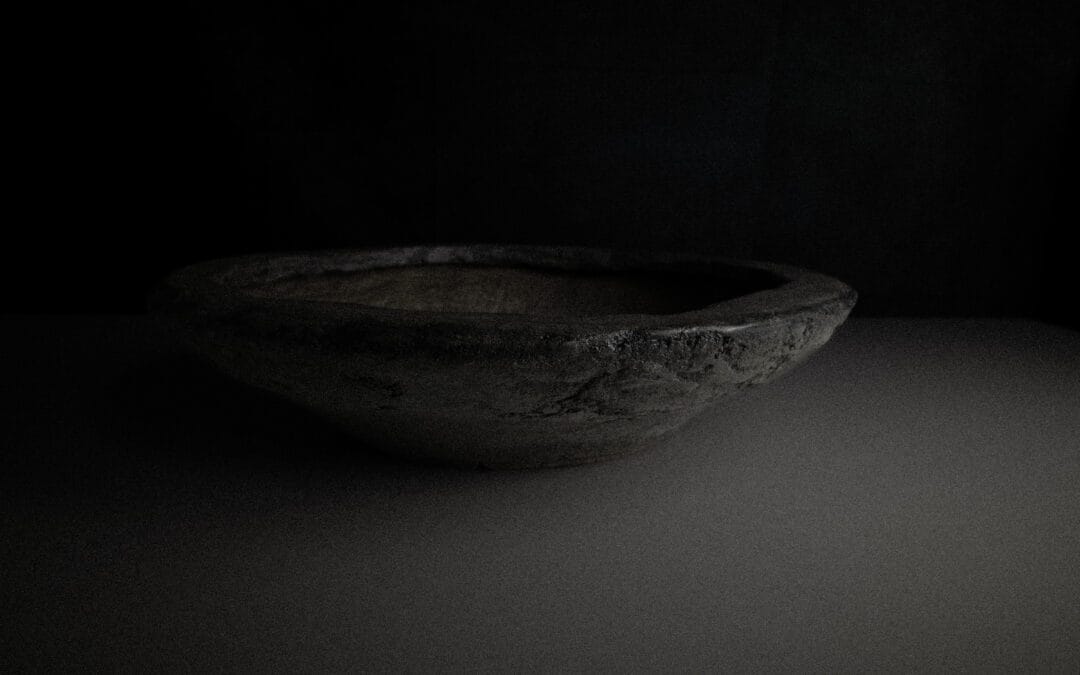 Pots à bonsaï rustiques et l’élégance du Wabi-Sabi